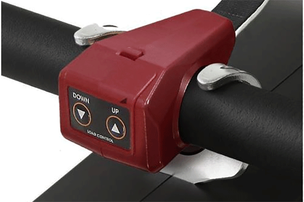 monitor built-in to the handlebar of SOLE SR500 rowing machine